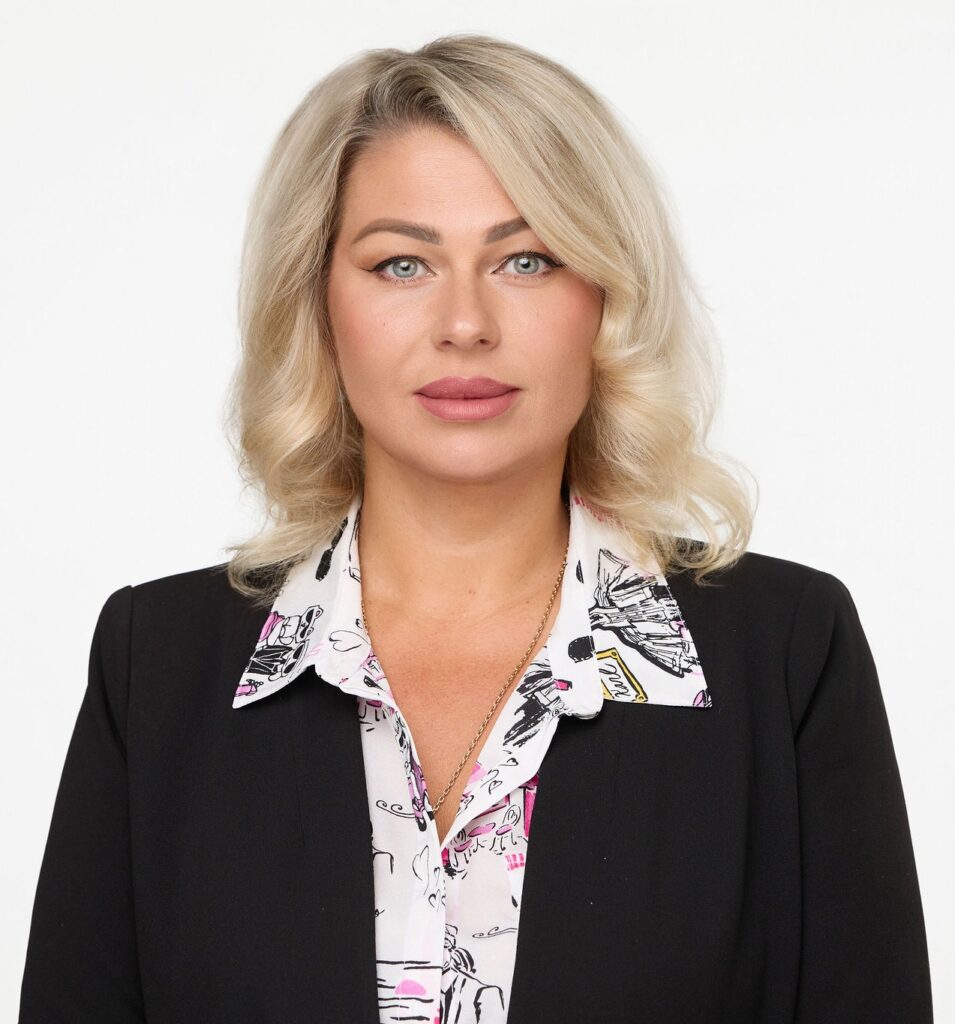Olena Yakubyk Psychotherapist